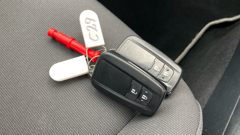 Toyota Corolla 1.8 VVT-i Hybrid Icon Tech 5dr CVT Hybrid Estate